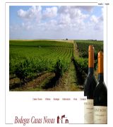 www.bodegacasasnovas.com - Bodega ubicada en cortijo de finca con 28 has de viñedos propios variedades tintas tempranillo syrah cabernet y merlot elabora sólo 15000 botellas a